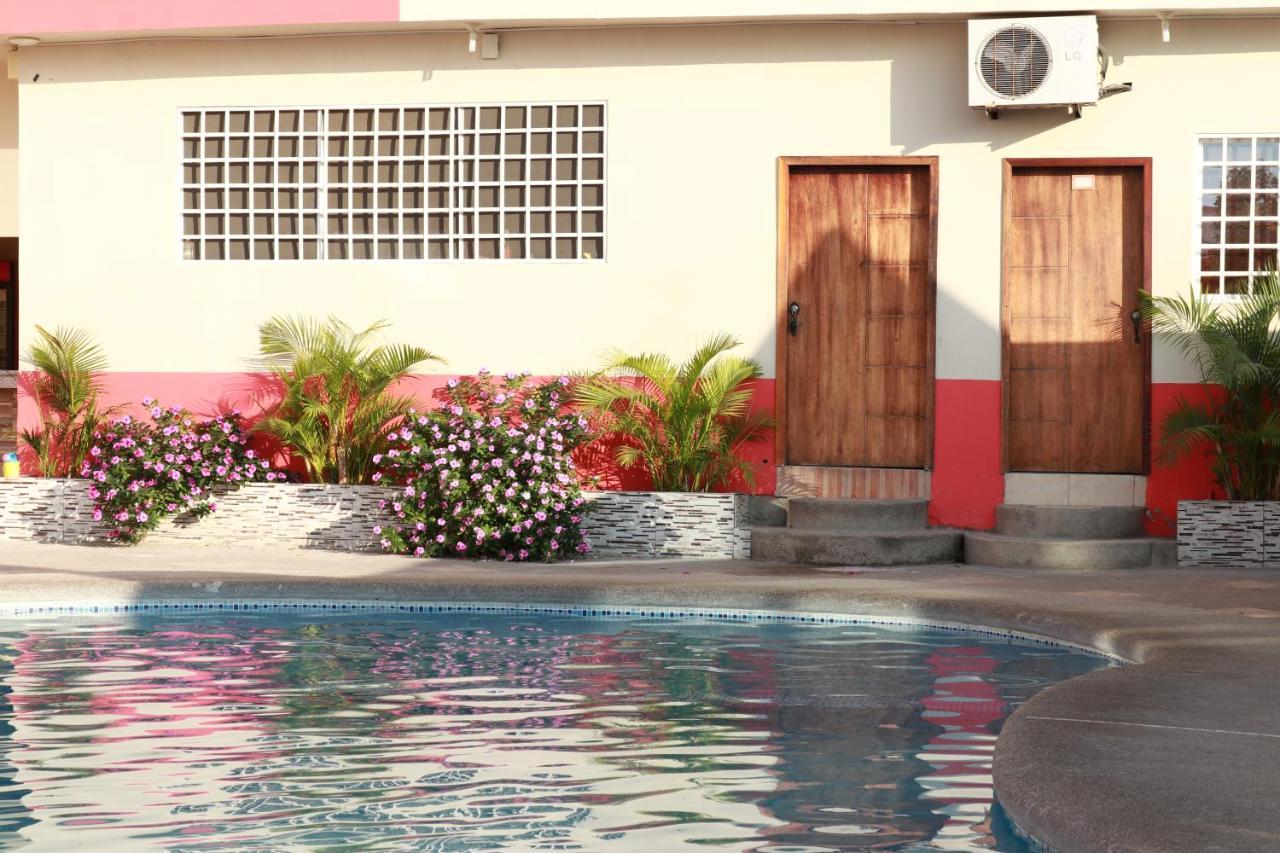 Hotel Pikeiro Blue Manta Dış mekan fotoğraf